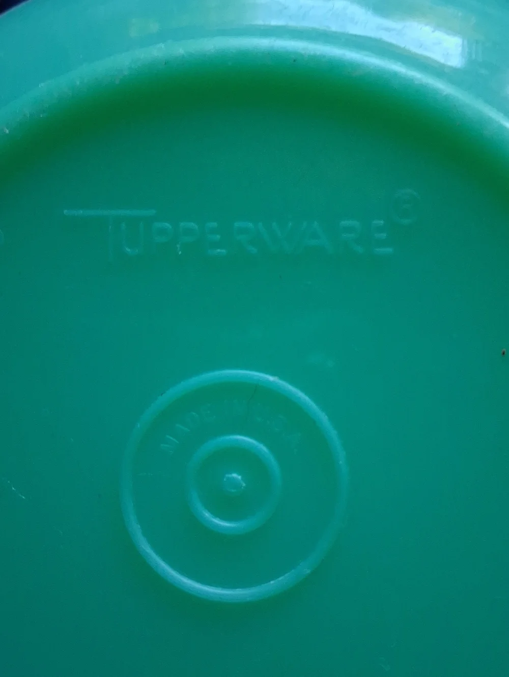 Vintage Tupperware Bright Green Mixing Bowl Set with Lids and Colander